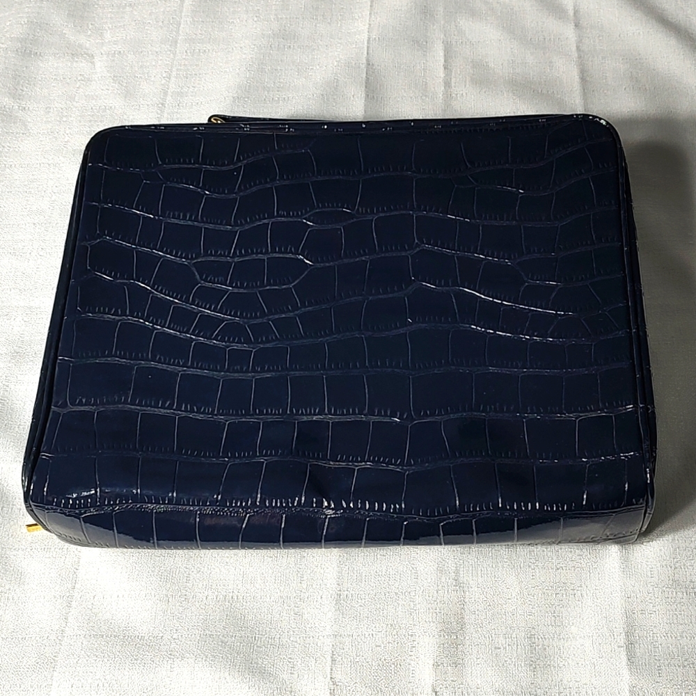 Estee Lauder Flat Dark Navy Blue Travel Makeup Case with Gold zipper - Picture 2 of 13